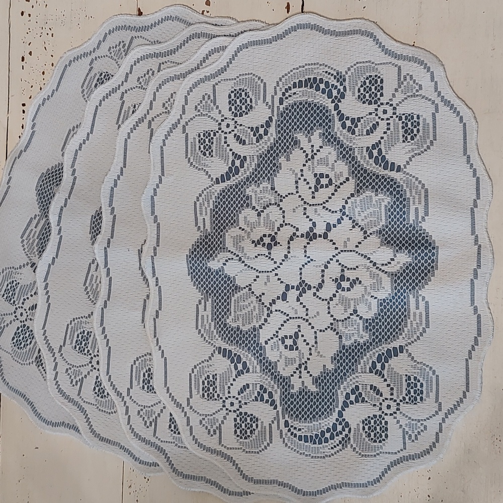 Vintage Fabric placemats white lace over blue fabric, 4 placements